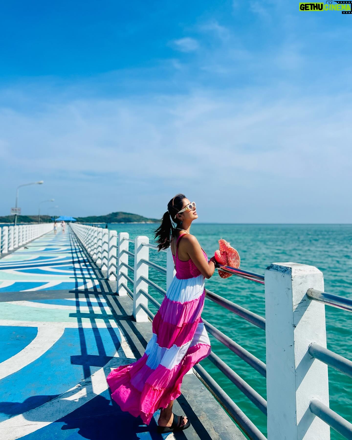 Garima Sharma Instagram - Taking in the stunning panoramic views from Karon Viewpoint in Phuket, Thailand 🇹🇭💐 #travel #karonviewpoint #phuket #thailand