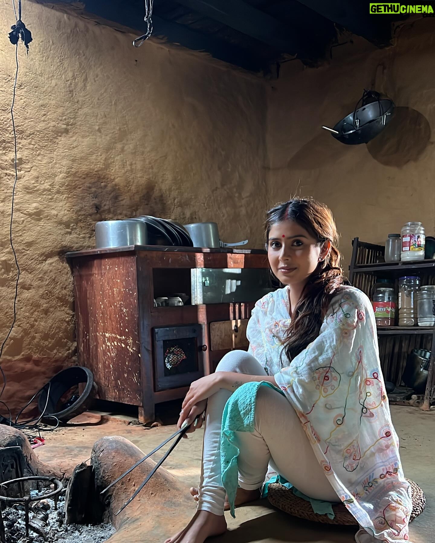 Garima Sharma - 1.6K Likes - मैले त आगो मात्र फुकेकी हुँ, तिम्रो मन जल्यो त मेरो के दोष..😅😂😜