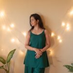 Gauri Kulkarni Instagram - Saste Lighting ke Nashe 🤭💚 Dress- @sadagi.in P.C- @ashayrtulalwar