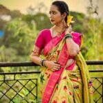 Gauri Kulkarni Instagram - महाराष्ट्र दिनाच्या शुभेच्छा 🌻🤗 @tanishkweddingsaree @shreerampearls @meshreysawant @wechitramedia