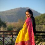 Gauri Kulkarni Instagram - लिंबू कलरची साडी 💛🤗 P.C- @meshreysawant Saree- @tanishkweddingsaree Jewellery- @shreerampearls