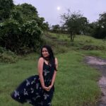 Gauri Kulkarni Instagram - Day or Night? 🤔 Dress- @sadagi.in