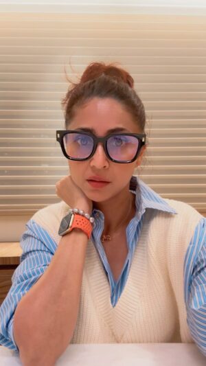 Gautami Kapoor Instagram - Lagaya tha 😎😀🤣☝🏼😂🕺🏻#weekendfun #timepass #humour☺️
