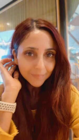 Gautami Kapoor Instagram - Sunday ho ya Monday …. Sab din hain funday !!! 😂