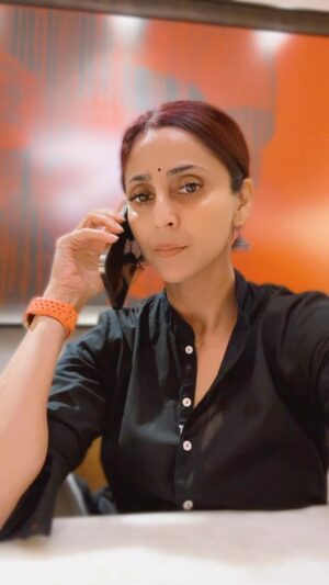 Gautami Kapoor Instagram - Sun rahe ho???? @iamramkapoor ….. #wifegoals #tamatarkisabzi #😂😂