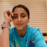 Gautami Kapoor Instagram - Haan ya na 🫣🫣🫣…… try this with your loved ones !!!! #reelkarofeelkaro 🤣🤣