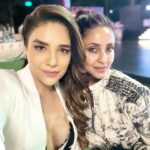 Gautami Kapoor Instagram - Here I would love to admit And trust me I have no shame If I would have been a player She would be my whole game Hey almighty, why o why ! Why I am not a man ? Would have wooed you my love We look fantastic when paired in the same frame A guiding light, a blessing in disguise Heavens yeah ! You are absolutely my Twin Flame ! ❤️🤍❤️ @gautamikapoor