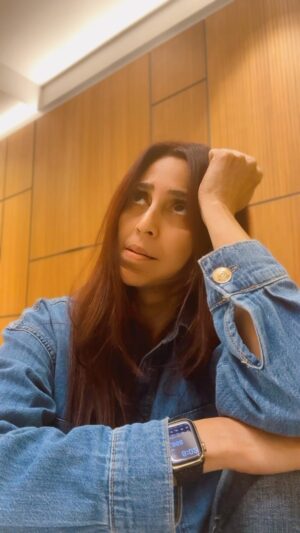 Gautami Kapoor Instagram - Saccha saathi …. Bye bye and good night 🙈#fact #truthbomb 😂😂