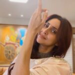 Gautami Kapoor Instagram - Naino pe hum dil haarein… #romantic #love #❤️❤️