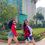 Gautami Kapoor Instagram - Counting down to Christmas 🎅 🎄🙋🏼‍♀️💃 #christmas #excited #fun #countdown #fyp #trending dc: @punch_bunny