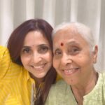 Gautami Kapoor Instagram - And …THIS IS IT 💃💃💃💃💃…. The best ganpati dance with my favourite dance partner … aaee love your enthusiasm ❤️❤️❤️ #bestmoments