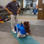 Gautami Kapoor Instagram - It’s the first day of the week which sets the momentum .. feel like escaping , giving up , going to sleep …. But …….. IT NEVER HAPPENS !!! So get up , get strong and get fit 😀