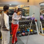 Gautami Kapoor Instagram - No caption needed 😂😂😂😂 Thankyou @akroy_47 for shooting this 🤣 @pilatesnmore super fun to do this 😀😀