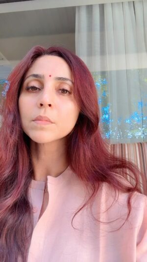 Gautami Kapoor Instagram - Dhyaan dijiye… sabse taaza aur sacchi khabar!!!! #allwomenrock 😇😇😇…..