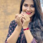 Gauthami Jadav Instagram – 📍 @sanjay_jewellers ,I am sure u will find the best jewellery gift for your Valentine here😊
Contact: 8867676486
Store: 2nd block Jayanagar 
  Rt street Chickpet 
  2nd floor Mantri mall 
#sanjayjewellers #jayanagar #rtstreet #mantrimall #siverjewellery #valentines #valentinesdaygift #gift