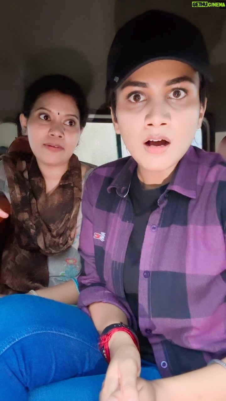 Gauthami Jadav Instagram - 😄😂 #reels #reelsinstagram #trendingreels #trendingaudio