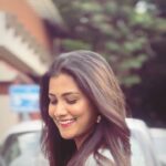 Gauthami Jadav Instagram - 😊 Vc @abhishekgkasaragod Hairdo @hairstylistarya Wearing @udojas_sutra #reelsinstagram #trendingreels #kannadasongs #surabhibharadwaj #trending