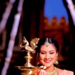 Gauthami Jadav Instagram - ಕಹಿ ನೆನಪು ಮರೆಯಾಗಲಿ, ಸಿಹಿ ನೆನಪು ಚಿರವಾಗಲಿ, ಹೊಸ ದಿನಗಳಲ್ಲಿ ನೀವು ಕಂಡ ಕನಸು ನನಸಾಗಲಿ. ನೆಮ್ಮದಿಯ ಬಾಳು ನಿಮ್ಮದಾಗಲಿ. #sankranthifestival #sankranthi #makeup #makeuplook #makeupbangalore #sathyaserial #sathya #reelsinstagram #reelsinsta #instagramreels #instsgram #instareels #viralreels #viralpost #viralvideo #viral #trending #trendingreels