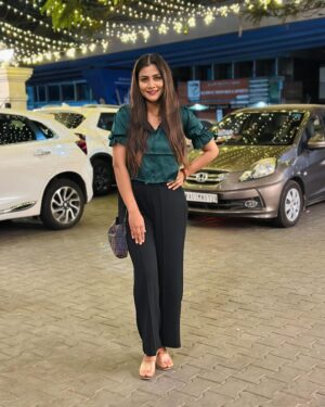 Gauthami Jadav Instagram - 💚🖤