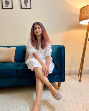 Gayathri Ashok Instagram - For the love of white 🤍 

📷: @shruti_nair_ 

#white #atpeace #serenity