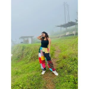 Gayathri Ashok Instagram - Breathe, see, listen, feel what’s around ✨🌻