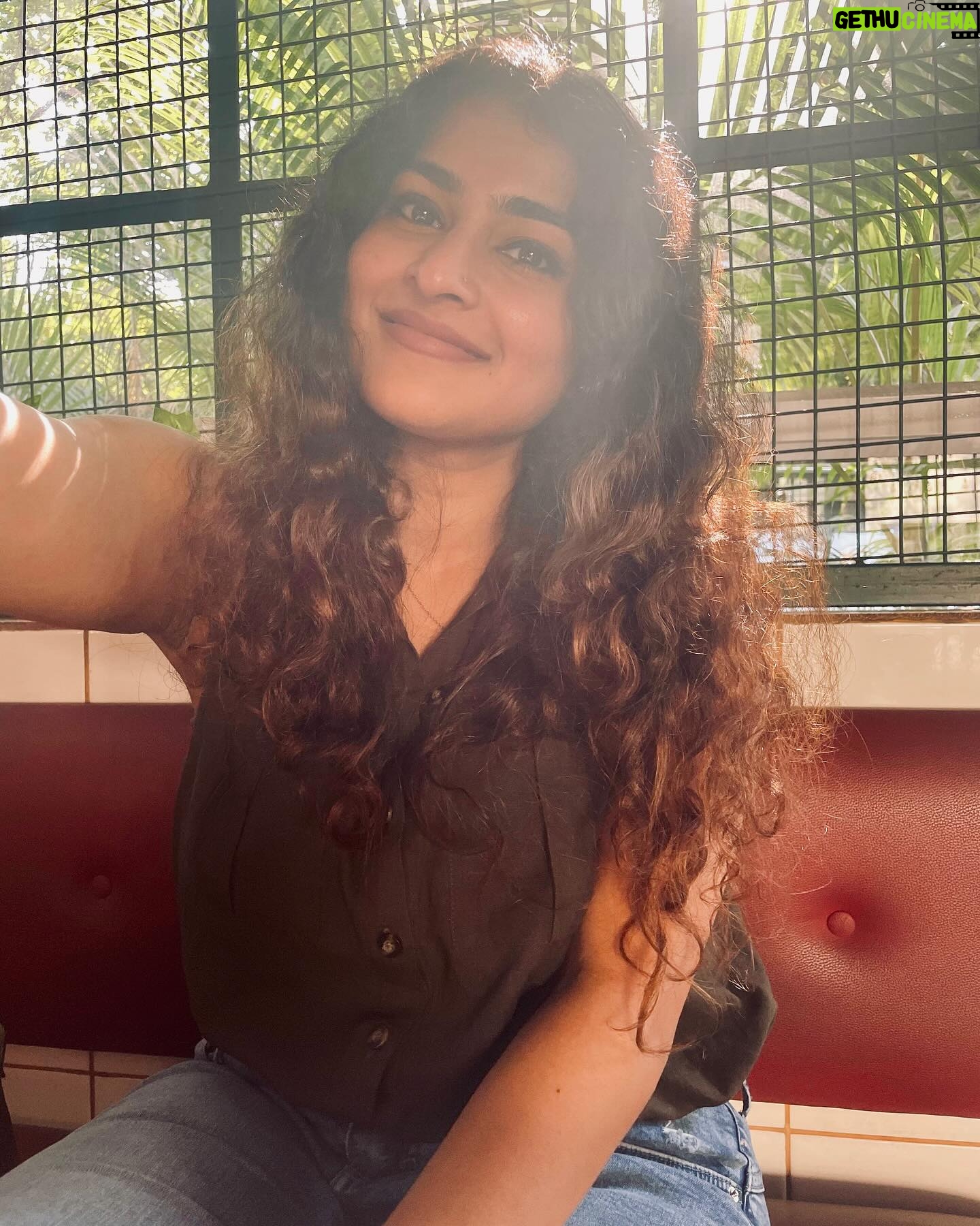 Gayathri Ashok - 3.4K Likes - The messy hair look for the day 🥸
#messyhair #new #dontcare