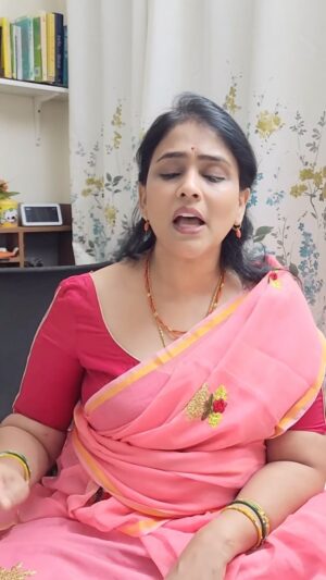 Gayatri Bhargavi Instagram - రామాయ రామభద్రాయ రామచంద్రాయ వేదసే రఘునాథాయ నాథాయ సీతాయాఃపతయేన్నమః 🙏🏼

On the occasion of Sri Rama Navami, recitation  of Sri Rama Dasu Keerthana, Adi Talam, an effort to revive my  singing skills 🎤🎵

Ignore my little mistakes & those pushed expressions while I sing 🤪
if any and enjoy this beautiful song. 

Thankful to all my Guru’s 🙏
Video @vikramsubu garu 👍

.
.
.
.
.
.
.

.
#ramadasukeerthana #music #sing #happiness #sriramanavami #ram #bharath #devotion #love #sitaram #hanuman #blessed #greatful #thankful #thankfulthursday