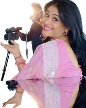 Gayatri Bhargavi Instagram - The Luminescent me, once I hear the words…. Lights,  Camera, Action . Oo yes ready for the Act and that’s is all I’m truly born to do. 

Blessed to do what I really loved to do. 
Thanks to each of you for being with me all through my career’s Graph journey.  Love ❤️ Respect ✊ to all of you. 🙏🥰
.
.
#life #actorslife #anchor #gayatribhargavi #teluguactress #telugucinema #love #lovewhatyoudo #lightscameraaction