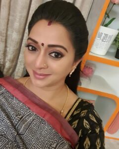 Actress Gayatri Jayaraman HD Instagram Photos and Wallpapers April 2022