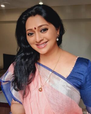 Gayatri Jayaraman Instagram - One of those rare days when I wear a saree at home! My love for sarees seems to be evaporating given the chennai weather.
