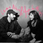 Gaye Su Akyol Instagram - Levan Akin, yeni filmi Crossing’in 43. İstanbul Film Festivali’ndeki Türkiye prömiyeri için İstanbul’daydı. Çekimlerini İstanbul’da gerçekleştirdiği filmde, Türkçe sözlü birçok parçaya da yer vermiş; biri de Gaye Su Akyol’dan “Biliyorum”. Bu, ikilinin yollarının ilk kesişimi de değil. Levan’ın burada olduğu günlerden birinde, ikisini Bant Mag. Havuz / Bina’da buluşturduk, kayıt tuşuna bastık. Yaşantılarındaki paralellikler, çevrelerindeki insanların benzerlikleri, devam edebilme motivasyonları, karanlıkla başa çıkma metotları, hayalleri ve çok daha fazlasına uzanan bir sohbete koyuldular. "Kendinin en iyi arkadaşı ol!" 👉 Bant Mag. Mayıs 2024 sayısında. (link bioda) Fotoğraf: Aylin Güngör @aylingungorphotography #LevanAkin #GayeSuAkyol #Crossing