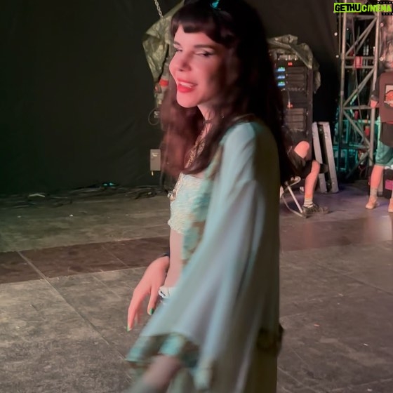 Gaye Su Akyol - 11.6K Likes - RAW POWER