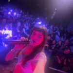 Gaye Su Akyol Instagram - Sold out rock n roll spiced halay with the taste of consistent fantasies YANİ BİZ ♥️ Rotterdam you were magnificent last night, en kısa zamanda tekrar kavuşmalıyız Deventer @burgerweeshuis tonight! tickets on gayesuakyol.com #anatoliandragonworldtour2024