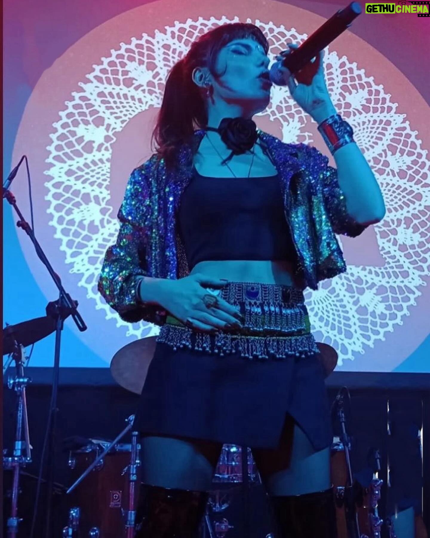 Gaye Su Akyol Instagram - The last couple of days were magic🛸✨ thanks for bringing your starry skies with you my loves 26.04 - BE - Brussels - Botanique 28.04 - PL - Warszawa - Pardon To Tu #anatoliandragonworldtour2024