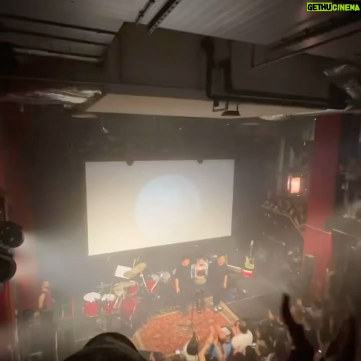 Gaye Su Akyol Instagram - The last couple of days were magic🛸✨ thanks for bringing your starry skies with you my loves 26.04 - BE - Brussels - Botanique 28.04 - PL - Warszawa - Pardon To Tu #anatoliandragonworldtour2024