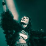 Gaye Su Akyol Instagram - Antwerp you were amazing last night♥️ dank u! 24.05.2024 De Roma #anatoliandragonworldtour2024 📸 @nadia_denys_fotografie