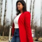 Geetashree Roy Instagram - My words to the Mountain….”Tujhe chaahun betahasha zehnaseeb”….❤️