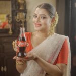 Geetashree Roy Instagram - Threads of heritage woven into every move, a dance of cultural resonance. Check out the amazing “Tati” song on @cokestudiobanglaofficial #Ad #CokeStudioBangla #Tati