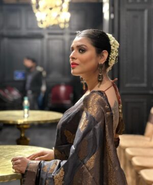 Geetashree Roy Instagram - Shine your own light …✨✨

PC Sohini Di ❤️