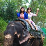 Geetashree Roy Instagram - Moments I’ll cherish forever….. bhai @prabirdas_official lots of love and thanks for everything baby sis ❤️❤️❤️ #vacation #instagood #instagram #instadaily #instalike #love #friends #bonding #fun #actor #tollywood #sayantanimullick