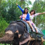Geetashree Roy Instagram - Moments I’ll cherish forever….. bhai @prabirdas_official lots of love and thanks for everything baby sis ❤️❤️❤️ #vacation #instagood #instagram #instadaily #instalike #love #friends #bonding #fun #actor #tollywood #sayantanimullick