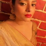 Geetashree Roy Instagram - Kaise kahoon…🥰 #reels #trendingreels #bahkibahkibatometeri😘😜♥️ #🥰