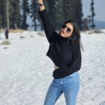 Geetashree Roy Instagram - Dear Mountain, Nothing's gonna change my love for you. You oughta know by now how much I love you One thing you can be sure of I'll never ask for more than your love.. Forever Yours❤️