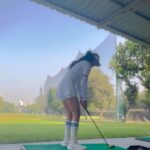 Geethika Tiwary Instagram - Thrilled ☀️ #thrilled#golf#geethika#gameon#letsstart#mood