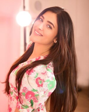 Geethika Tiwary Instagram - 🌸