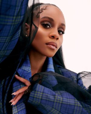 Geffri Maya Instagram - Composition. 

Photographer: @erichobbsstudio 
Stylist: @andrewgelwicks 
Hair: @derickmonroe 
Makeup: @merrellhollis
