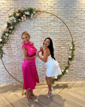 Geles Rodriguez Instagram - I am a strong woman because a strong woman raised me, happy mother’s day💗