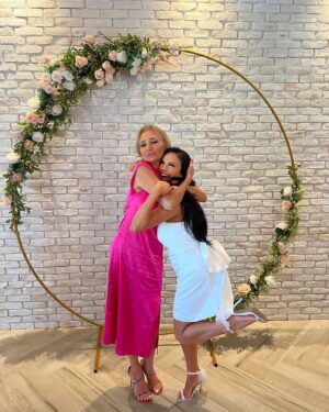 Geles Rodriguez Instagram - I am a strong woman because a strong woman raised me, happy mother’s day💗