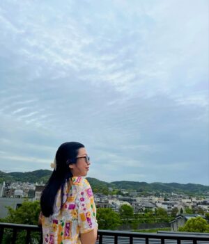 Gelsea Mae Instagram - Living the suite life in Kyoto with a switch from hotel living to a cozy apartment at @mimaruhotels! 😎 From home-cooked meals to breakfast in bed, relaxing bubble baths, rooftop bevies, and all the comforts of home, it’s been an absolute treat! 🏡🛁🍳✨#HomeAwayFromHome #MIMARU #mimaruhotels #mymimaru 
-
-
-
#ad #sponsored #honeymoon #honeymoondestination #honeymoontime #honeymoontrip #japan #tokyo #tokyotokyo #tokyofood #tokyofoodie #japanfood #japanlife #japanculture #kimonofashion #japanphotography #honeymooning #tokyotravel #kimonostyle #japanawaits #japanfoods #cherryblossomseason #kyotoapartment #kyotojapan #kyototrip