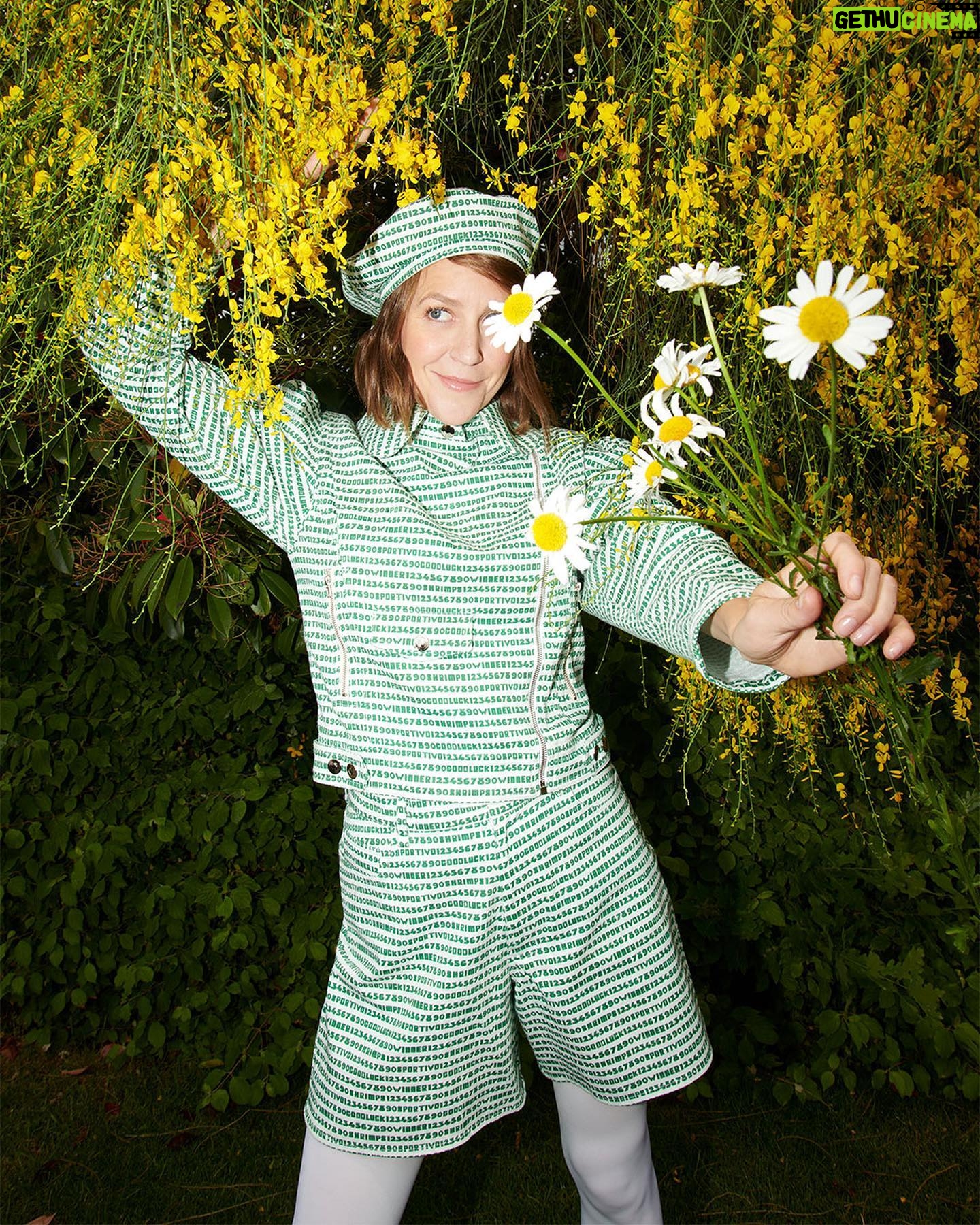 Gemma Whelan Instagram - Game of Thrones and The Tower star Gemma Whelan (@gemwhelan) tells Sophie @heawood about her no-holds-barred roles, her parents, being a mother, and her approach to handling awkward scenes… Speaking of her dad, Gemma says he ‘was a real champion of me; he was always the one saying, “I absolutely believe in you, you’ll win a Bafta.” We used to watch The Graham Norton Show together and I said, “Ooh, I’d love to be on that one day.” And he’d say, “You will be!” And I was, but,’ she says, blinking away a tear, ‘he didn’t live long enough to see it.’ Tap the link in bio to read more. 📸: @andrewwoffinden Picture director: @esterpicturedirector Stylist: @racheldavisfashionstylist Make up: @charlotteyeomansmakeup *Gemma’s photoshoot and interview was completed prior to the start of the SAG Actors’ strike